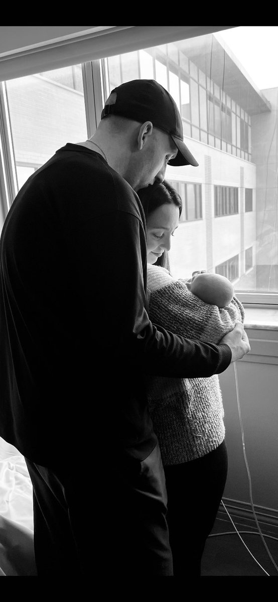 CoachS_Sims's tweet photo. Our sweet baby girl Ella Mai Sims was born on September 16 at just 26 weeks old and we are so happy to announce that she is home! 💜 Her sister Lana is with us in Heaven 🙏🏼🩷We are so excited to begin our life as a team of 3 but forever in our hearts as a team of 4. 💕 https://t.co/ZJ9ui6VEXV