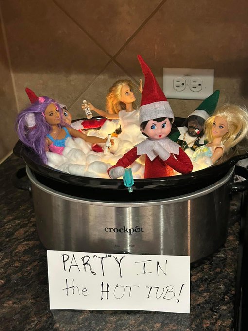 Cute countertop decoration for a holiday gathering😉 Even has lights in it🎄#ElfOnAShelf Hot Tub Party~