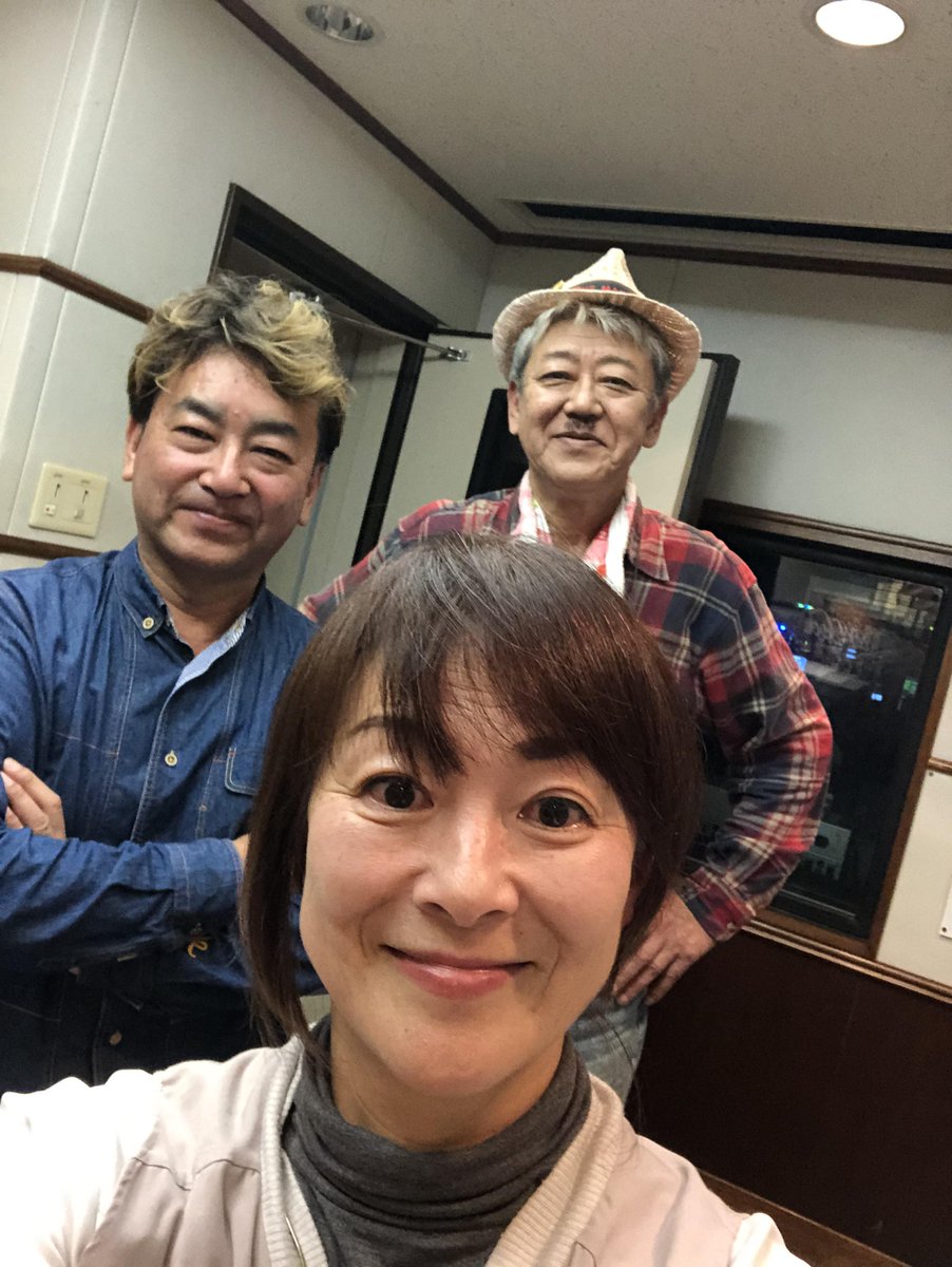 cyansane's tweet photo. 日曜夕方６時は＾＾ #ＦＭ鹿児島 で ちゃんサネ♪の #渡る世間なヨンゴヒンゴ 　12月24日(日)18時♪ 481回目
ゲストは、坐布団を返し＾＾あらため♪
フィールドノートの砂田光紀さん
令和のレヴィ・ストロース たるか 発想がオモシロ活性＾＾/
★放送を Radikoで
⇒https://t.co/32C60ZCh6G https://t.co/6GxgkgsKfP
