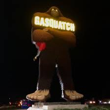 _claypot's tweet photo. learned today that oklahoma’s equivalent of wawa or buc-ee’s is a bigfoot-themed gas station called “gasquatch”

learned this after getting jumpscared by a sign with glowing eyes driving there tonight https://t.co/E0sXI8TiI3