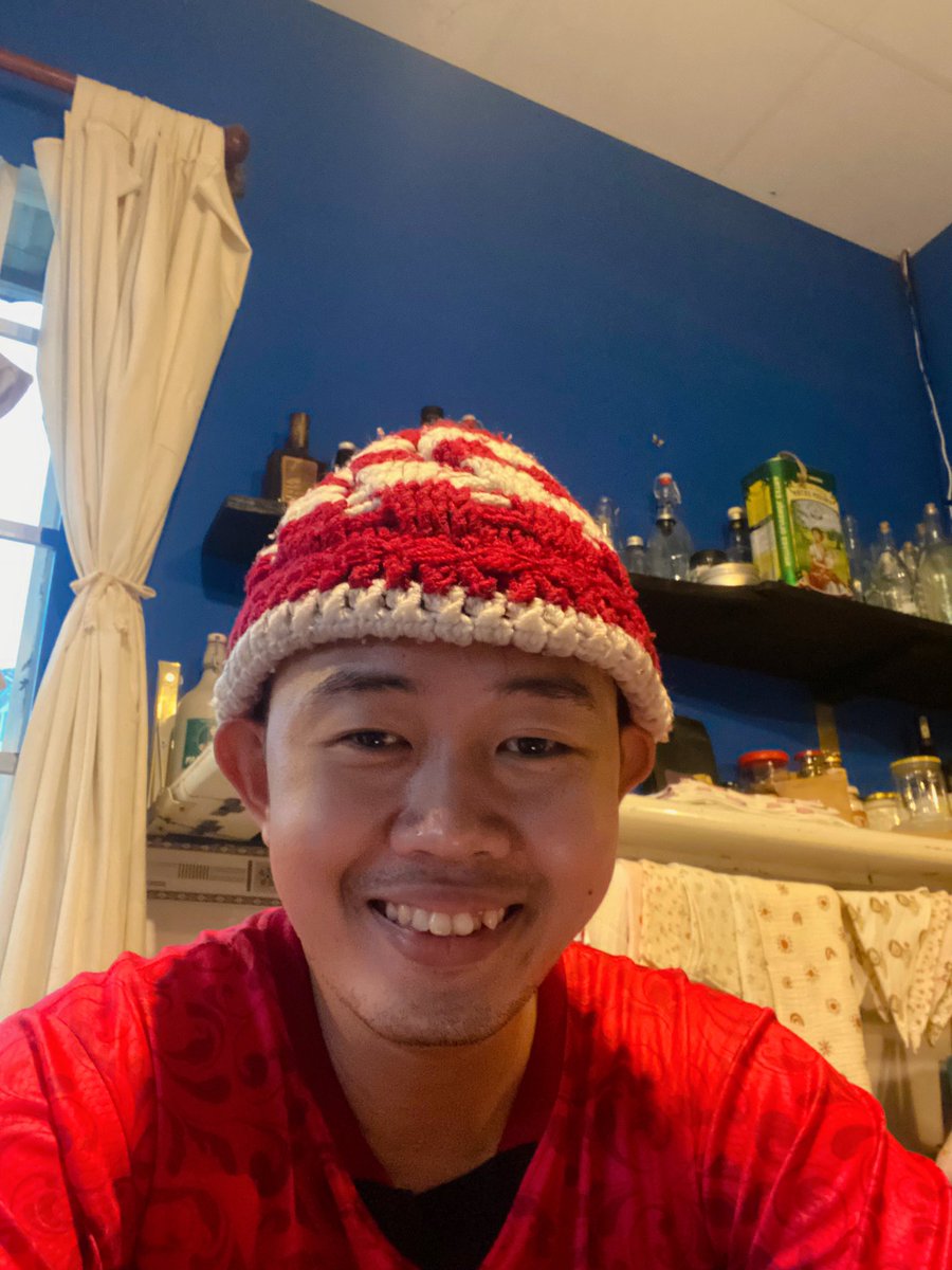 DieuDieu29's tweet photo. Merry Christmas 🎄🎄🎄
Tối nay ai đi chùa không 🙏🙏 Thiện tai 😛
#SGG https://t.co/HOuCmL6mV3