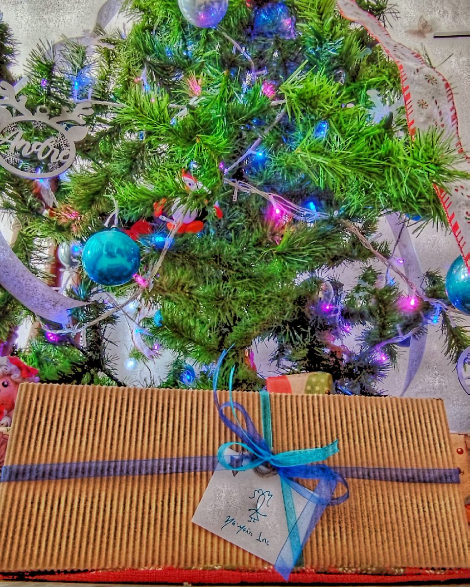 na_nais's tweet photo. A todos nuestros proveedores monetarios queremos desearles unas felices fiestas.
Que tengan prosperidad y bendiciones 🧸🧶🫰🏻

Na'nais Inc. https://t.co/rUoQScCos7