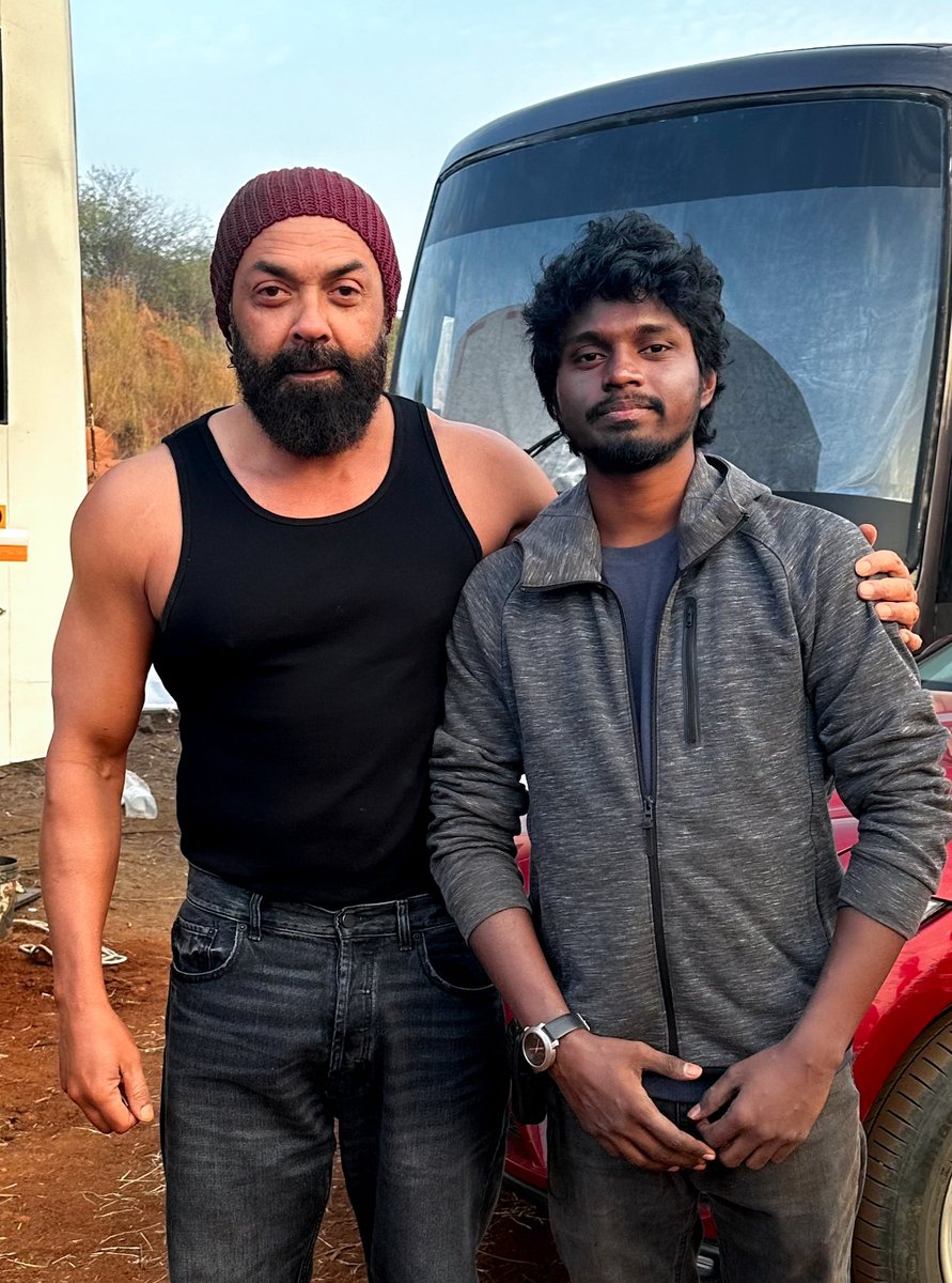 Ajithkumar_95's tweet photo. #AnimalInCinemasNow 
#AnimalHuntBegins #BloodyBlockbusterAnimal #AnimalTheFilm 

@AnimalTheFilm @AnilKapoor #RanbirKapoor @iamRashmika @thedeol @tripti_dimri23 @yourjaani @BPraak 
@imvangasandeep #BhushanKumar @VangaPranay @MuradKhetani #KrishanKumar @anilandbhanu @VangaPictures https://t.co/7TyPttDtnr