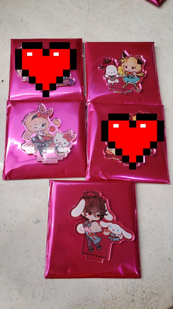 am68gs's tweet photo. 【譲渡】
グラブルフェス　サンリオ
アクスタ　アクリルスタンド　アクキー　アクリルキーホルダー
譲)ヴァジラ、クラリス、サンダルフォン、ウーノ、ナルメア
求)定価
まとめてお迎えしてくださる方優先。
サンダルフォン単体不可。
本日会場手渡し。お気軽にお声かけください。 https://t.co/85Yqb6mSRq