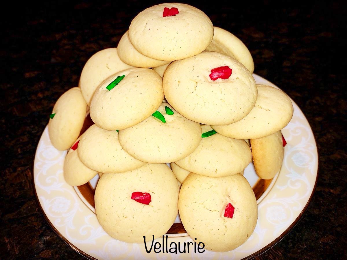VijayEllaurie's tweet photo. This delicious, subtly flavoured, fragrant spiced shortbread cookie is a festive fav #Christmas2023 #christmasbaking #twitterbaking #holidayrecipes #NanKhatai #BakingInSouthAfrica https://t.co/CN7ZuDIzUV… via @YouTube https://t.co/7eEFbSG2ny