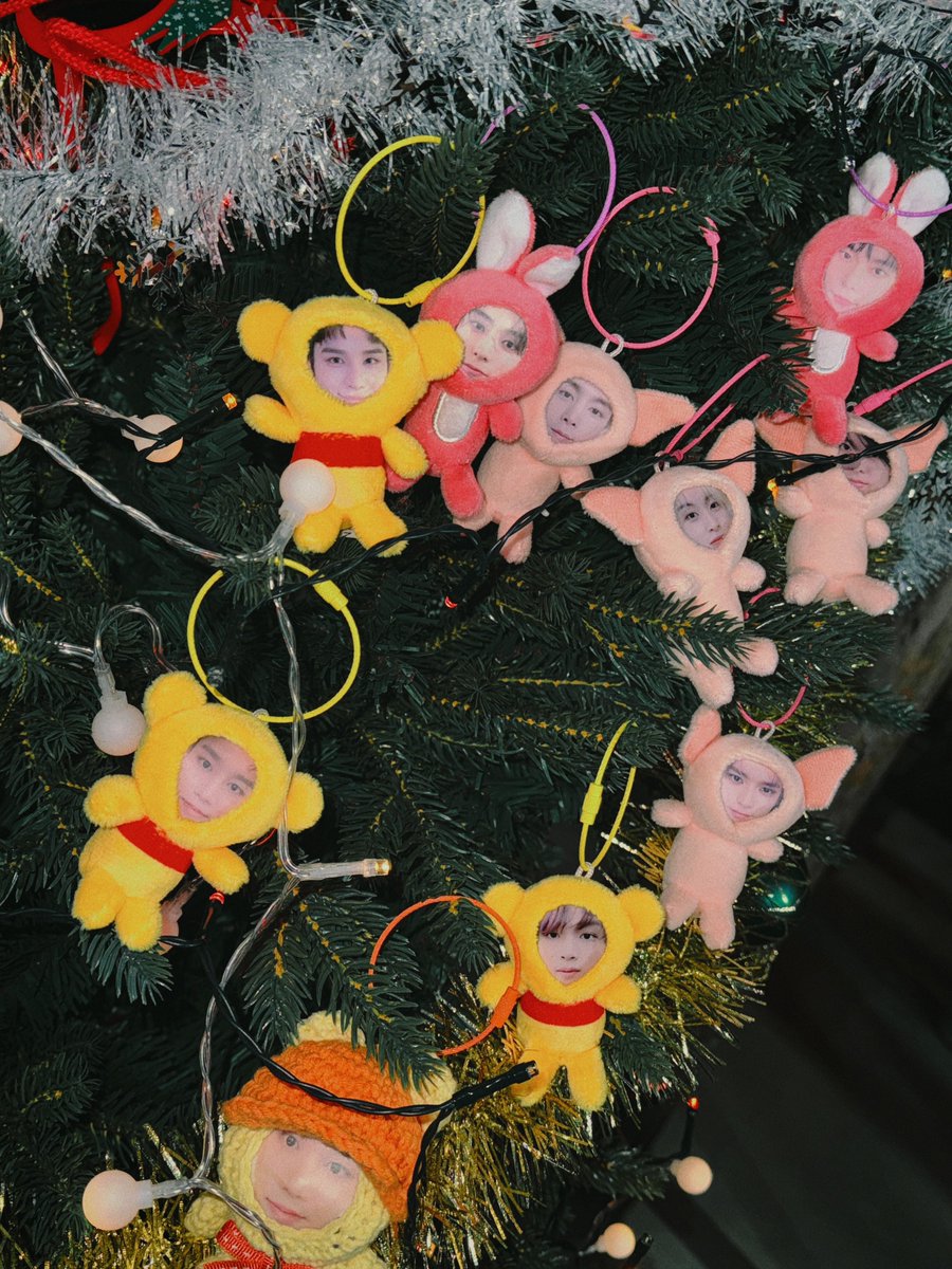 🎄🌕🐱🌹🍒🐰🍑🐶🐯🐻🎄

#HOME_NOT_ALONE
#NCT127 #BeThereForMe
#NCT127_BeThereForMe
#메리크리스마스