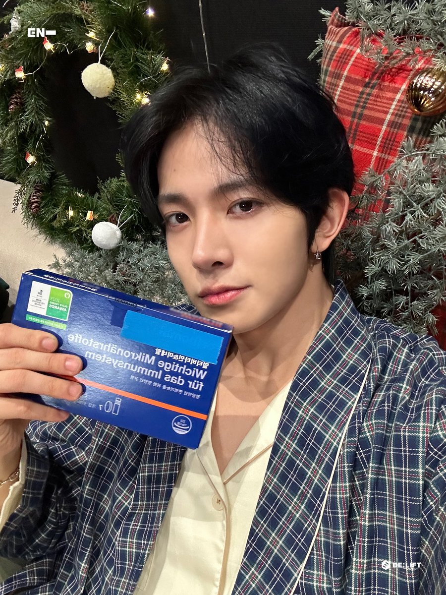 💖 HAPPY HOLIDAY ENGENE 💖

#ENHYPEN #엔하이픈
#햅삐홀리데이 #엔진행복만해
#2023_우리엔진_덕분에_포근했다