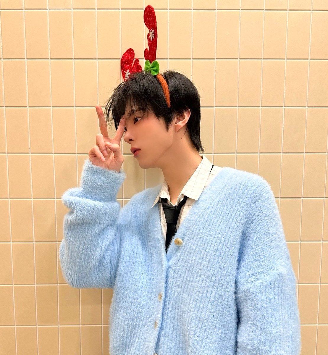 김우석(KIM WOO SEOK) tweet media