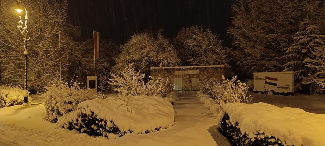 WinterWonderLand somewhere..in the middle of Hungary 
#myhome #winter #wonderland #snow #WhiteChristmas