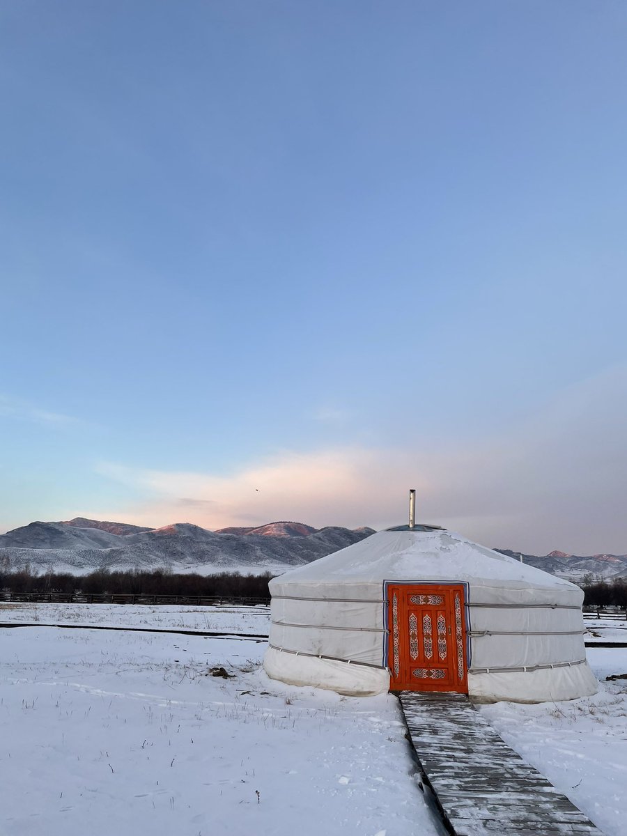 Wishing everyone a very Merry Christmas from beautiful Mongolia 🎄🎄🎄❄️❄️❄️

#visitMongolia