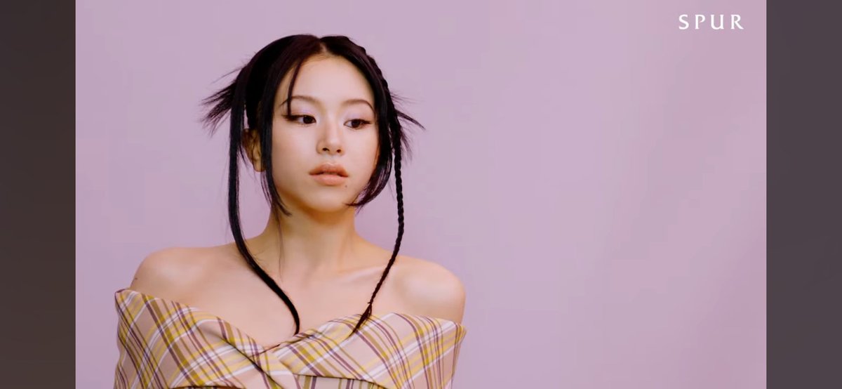 EunHyeKAMILIA's tweet image. #チェヨン #シュプール2月号 #TWICE

肩のラインが美しいのよ🤤