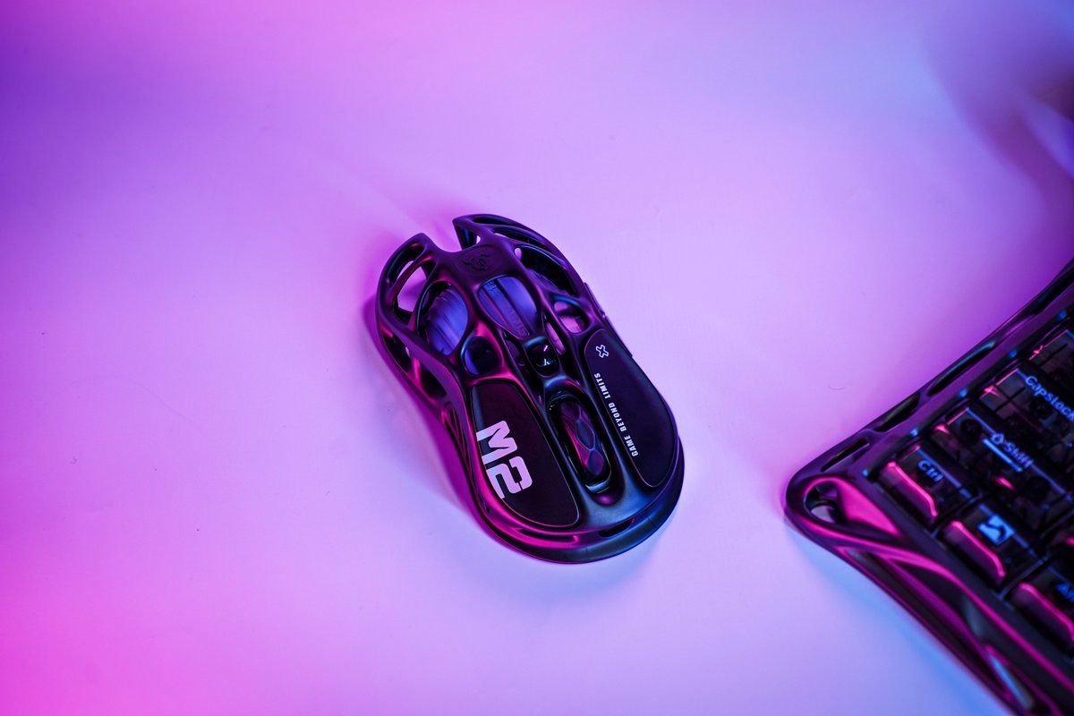 I'm grateful for every single one of you, and we're close to 700 followers!

I'm doing my second giveaway with Grava Star to celebrate Christmas!

🏆 1 WINNER 
1x Mercury M2 in Stealth Black

To join: 
- Follow <a href="/GravaStar_/">GravaStar</a> &amp; <a href="/s1ckox/">Sicko</a>
- Like &amp; Repost 
- Tag 2 Friends  

Ends on