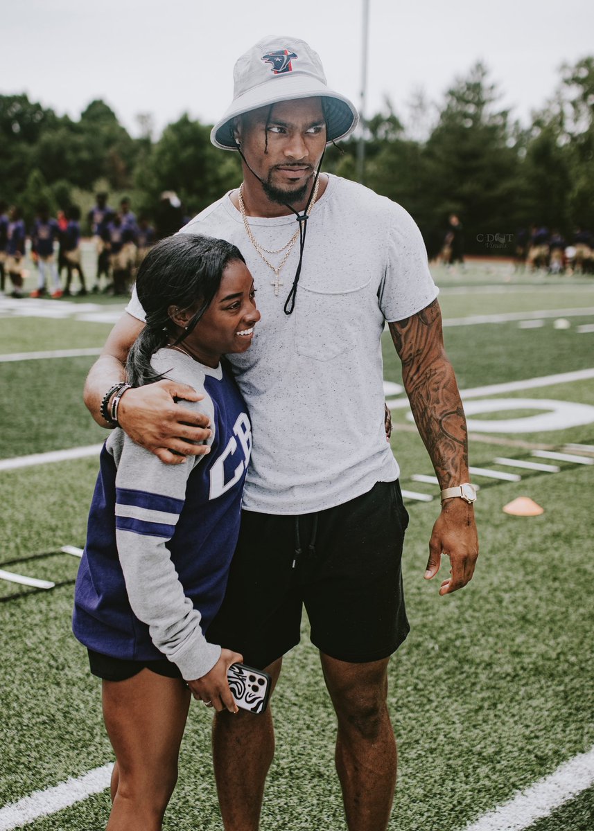 Shadaya_Knight's tweet photo. Seeing how a lot of women are in their feelings over Jonathan Owen husband to Simone Biles saying that he was the "catch" not shows you how a lot of modern women actually think attraction between the 2 sexes is symmetrical

But here is the truth, Simone Biles gymnast career doesn't make her an a catch. It is completely irrelevant to whether a man finds her attractive or not. And a lot of women are finding it hard to come to grips with that because they believe it's her career that makes her attractive

They are putting what women look for in a man and expecting men to date/marry women looking for those same things. That's where the confusion is. Men and women are different and what they look for in relationships is different. Maybe once women understand that, having a career, degree, business or assets doesn't mean that much to a man

A man will most likely at a woman's age (youthfulness), looks (beauty), purity (body count), femininity (ability to nurture), submissiveness (is she respectful) before he looks at her career.

And let this be a lesson to all the boss ladies out there, men don't really give a shit. You can't let your career, degree, business or assets be your selling point to get a man. You can be as dumb as a starfish with peanut sized brains or poor as a wretched street dweller, but if you exude femininity, a man wouldn't hesitate to commit to you

Learn OR perish!!!