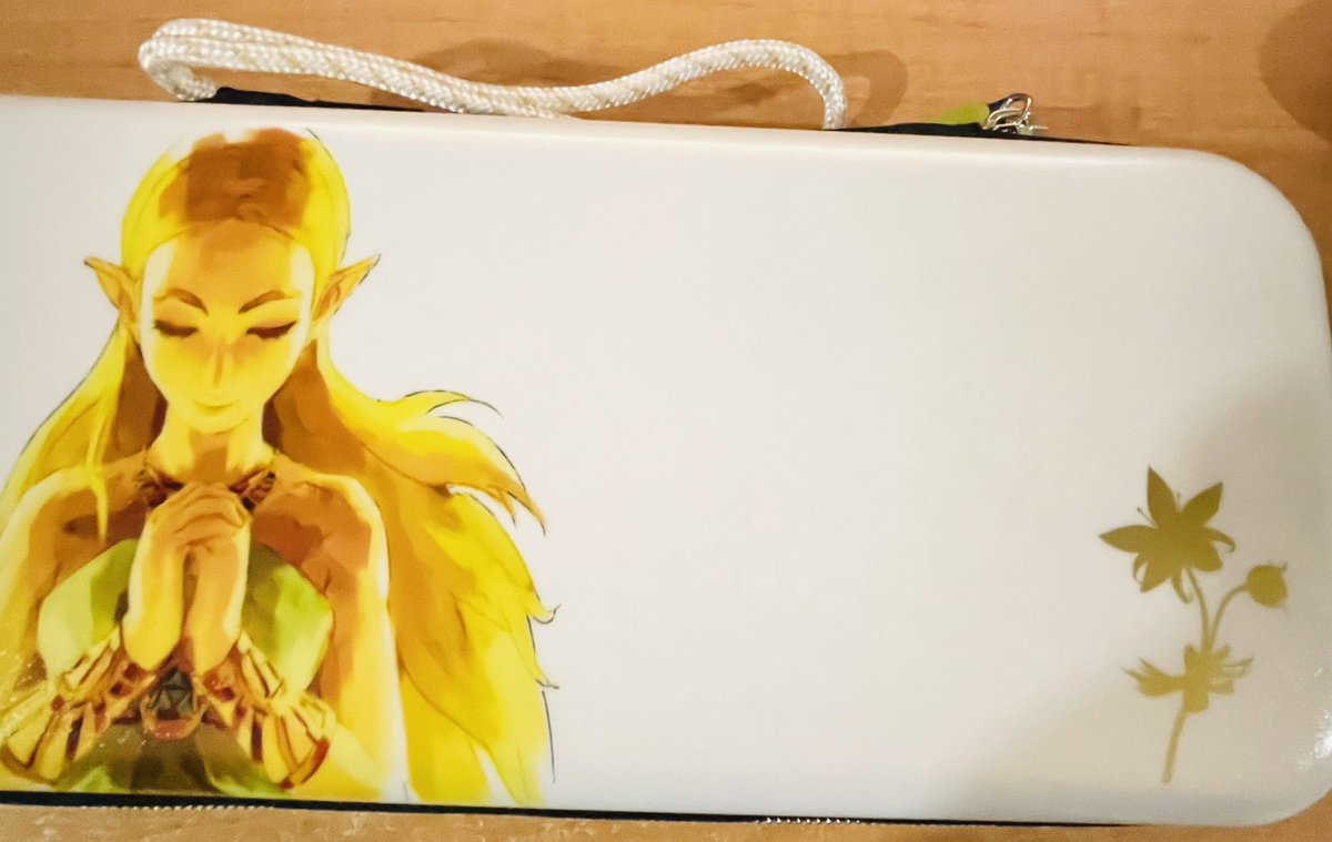 modest mia tweet media