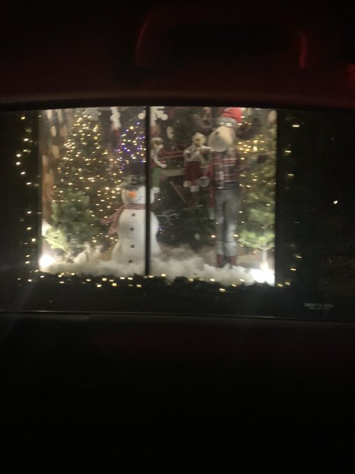 It may not be Christmas lights, but it&rsquo;s the thought that counts https://t.co/sp7IoUnsjo<a href="/tag/mvsales"class="tags"><span>#mvsales</span></a>