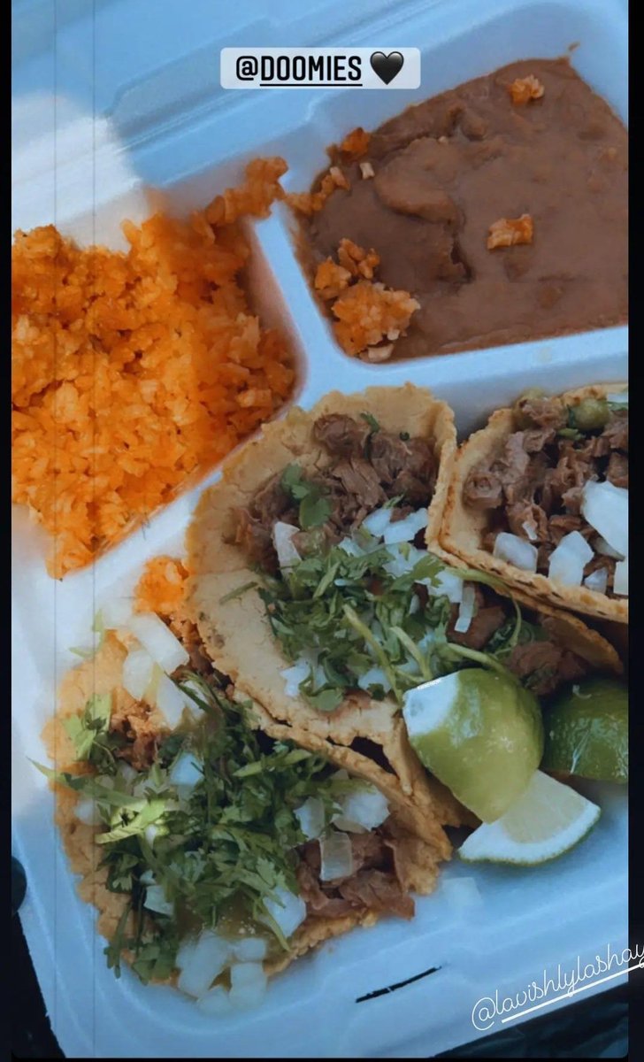 DoomiesNextMex's tweet photo. Come by we're open every single day through the New Year ๐
https://t.co/CfTRLelkAj to order
FREE parking or get delivery
All #vegan always
#lafood #lavegan #veganxmas #latacos #vegantacos https://t.co/A1TZ6gVE3n