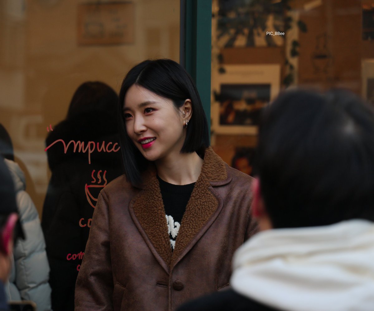 사진찍는 쁘이 tweet media