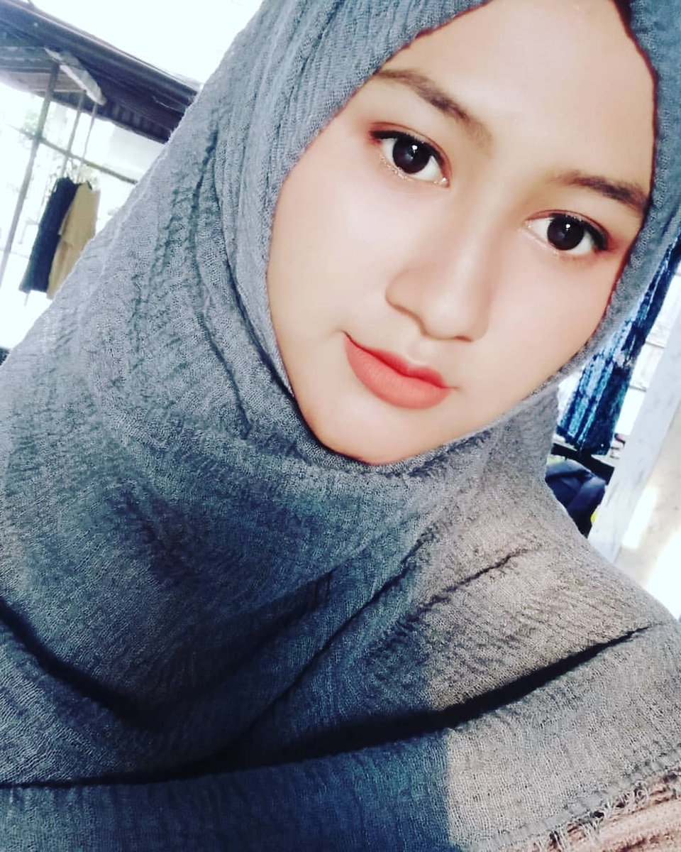 riacryptos's tweet photo. Yg belum punya pacar komen ya https://t.co/yyXA8nUUN3