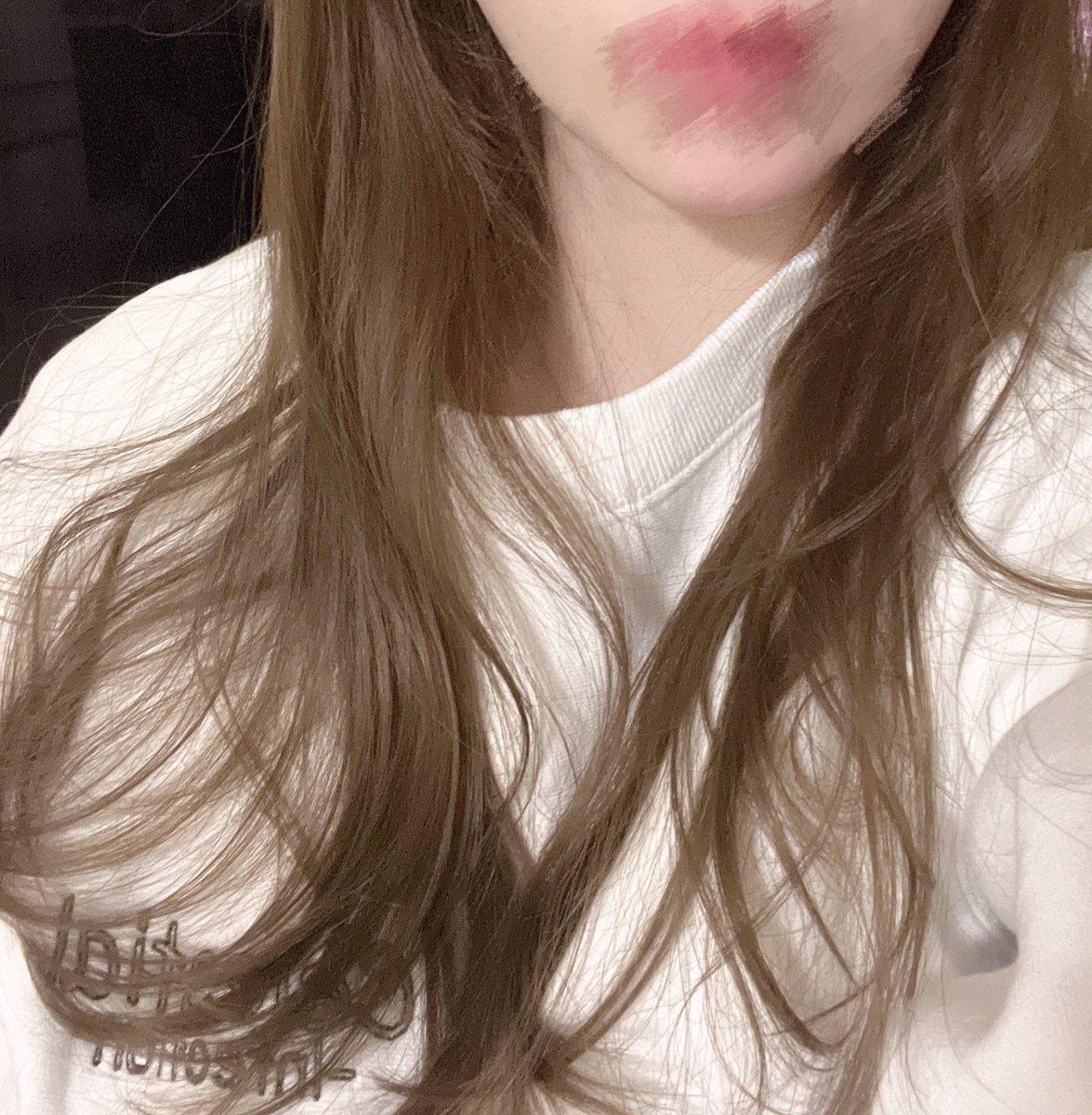 honeya__150's tweet photo. オリーブベージュは無敵な可愛さ。頭皮からこの髪色生えてきて欲しい。 https://t.co/WQzA2FLd8m