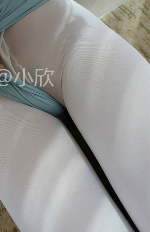 有點癢癢的 自己拉拉一下😣 https://t.co/P4OdGTYQAT