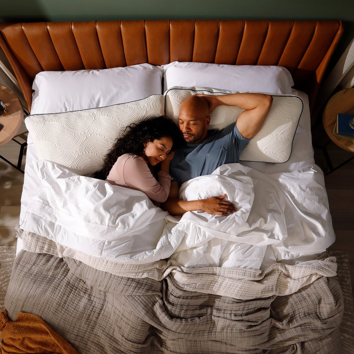 parallelsleep's tweet image. 💤 The Parallel Pillow is a dream come true for every type of sleeper. Back, stomach, side – we&apos;ve got you covered. Discover your perfect fit! #SleepExperts #PerfectFit