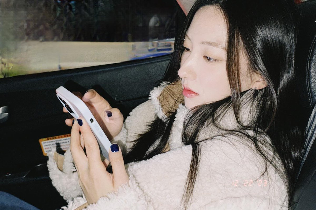 eunseo_save_'s tweet photo. 231224 #우주소녀 #은서

🎄🎁❤️ https://t.co/CaPE7tbx0J