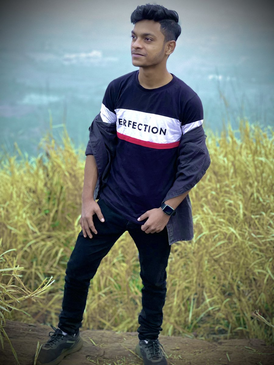 MohibSh90860147's tweet image. Sometimes, all you need is a change in perspective. Standing on this hill, I can&apos;t help but appreciate the beauty and grandeur of the valley. 
.
.
.
#ChangeInPerspective #ValleyViews #NatureInspires