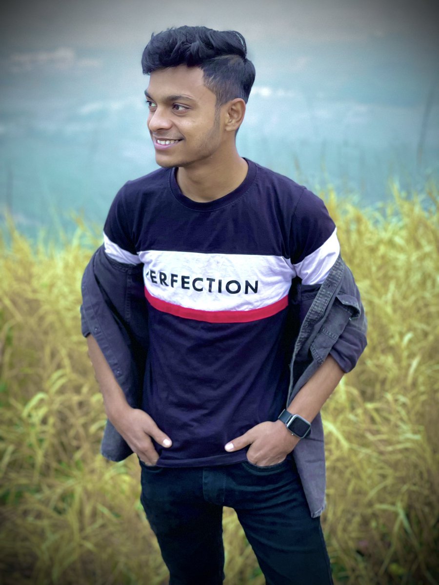 MohibSh90860147's tweet image. Sometimes, all you need is a change in perspective. Standing on this hill, I can&apos;t help but appreciate the beauty and grandeur of the valley. 
.
.
.
#ChangeInPerspective #ValleyViews #NatureInspires