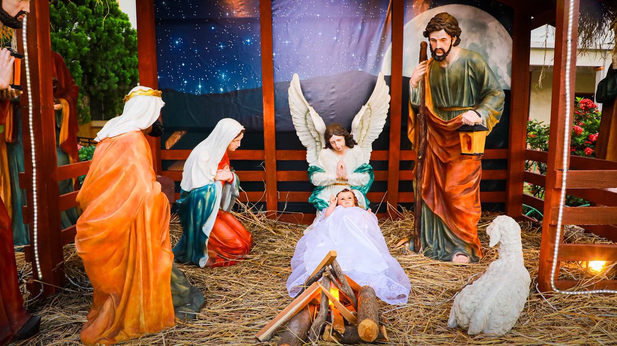 Xpotsv's tweet photo. #Xpot || ¿Sabías que en los pesebres la figura de la representación del nacimiento de Jesús se coloca hasta la noche del 24 de diciembre o la madrugada del 25? 🎄👼 https://t.co/eXMk1ys0I2
