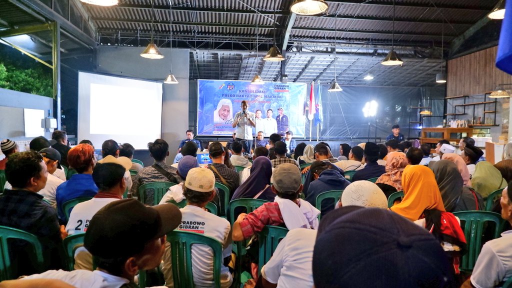 prima_or_id's tweet photo. Wakil Ketua Umum PRIMA, Alit Yulianto, dan Ketua DPW PRIMA Jateng, Bagas Ardianto, memimpin langsung Konsolidasi Posko Rakyat Adil Makmur, Karisedenan Kendal, untuk memenangkan @prabowo @gibran_tweet (23/12/2023).

#bangunpersatuannasional
#menangkanpancasila https://t.co/wog74ChFQy