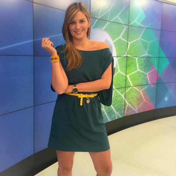 Definamos esto de una vez por todas como tuiteros civilizados.

🔁 si Melisa Martínez engallada.

❤ si Andrea Guerrero al natural.