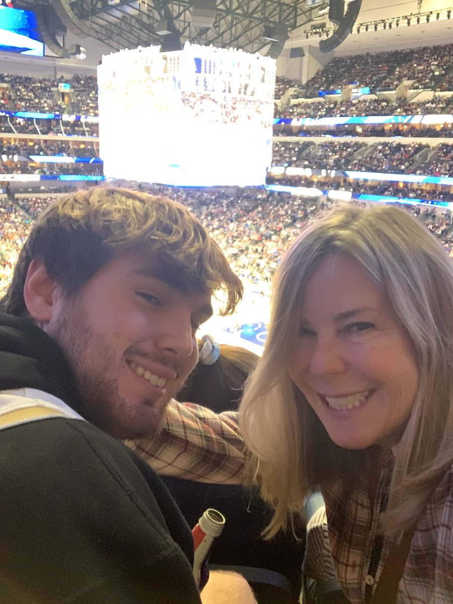 KJVannest's tweet image. Pretty excited to see the Mavs play at home with my child.