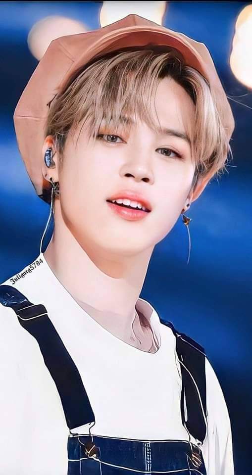 GrandmaJluvBTS's tweet photo. @pjmngallery WE LOVE YOU JIMIN 
WITH JIMIN TILL THE END https://t.co/83VeU364PD