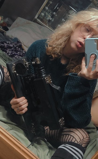 One of you got me this amazing gift! I won't say what it is, but...Iykyk ♡   #fuckmachine #kink #taboo<a href="/tag/kink"class="tags"><span>#kink</span></a><a href="/tag/taboo"class="tags"><span>#taboo</span></a><a href="/tag/fuckmachine"class="tags"><span>#fuckmachine</span></a><a href="/tag/camgirl%D9%90"class="tags"><span>#camgirlِ</span></a>