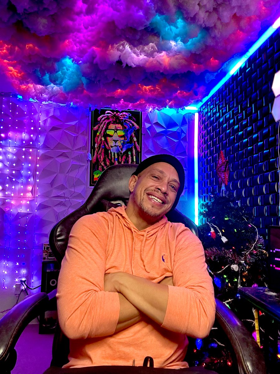 sp1c3boy1's tweet photo. They say I have one of the prettiest rooms for @MarblesOnStream !!! Is this true ?? Idk but come by and let me know .. let’s break some records !! #sp1c3squad https://t.co/njWCYmv68x