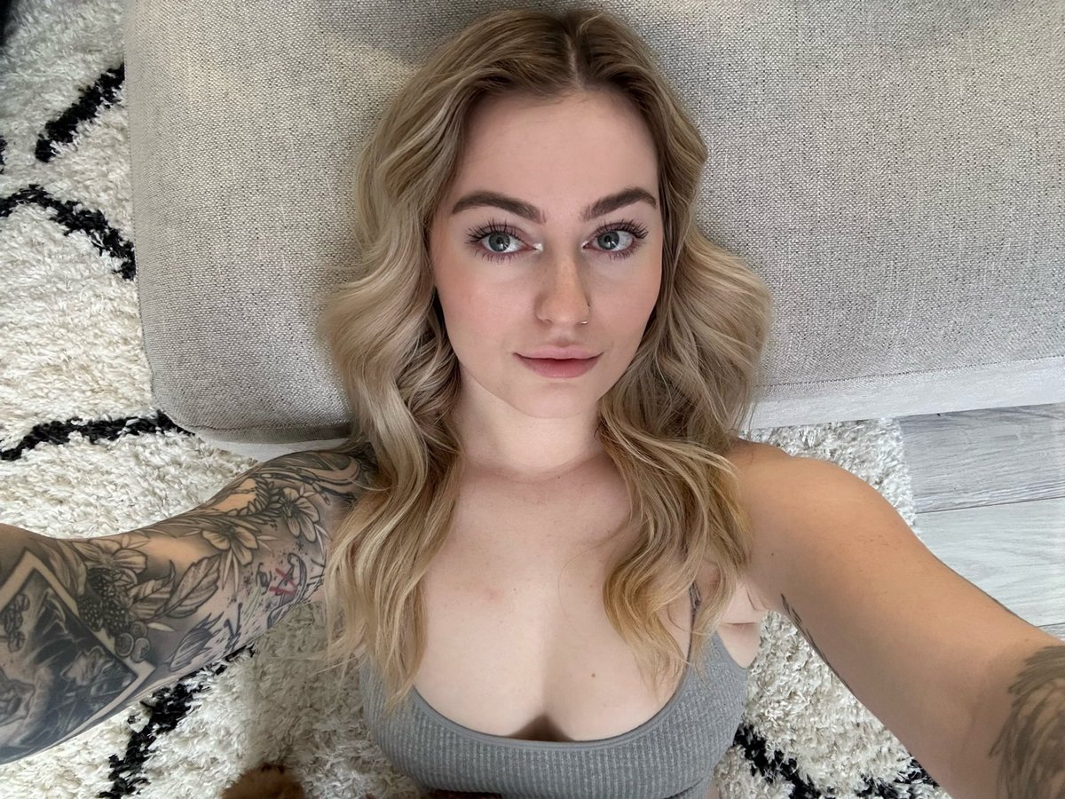 bella 🥥🫧✨ (@itsbellaxrose)  X