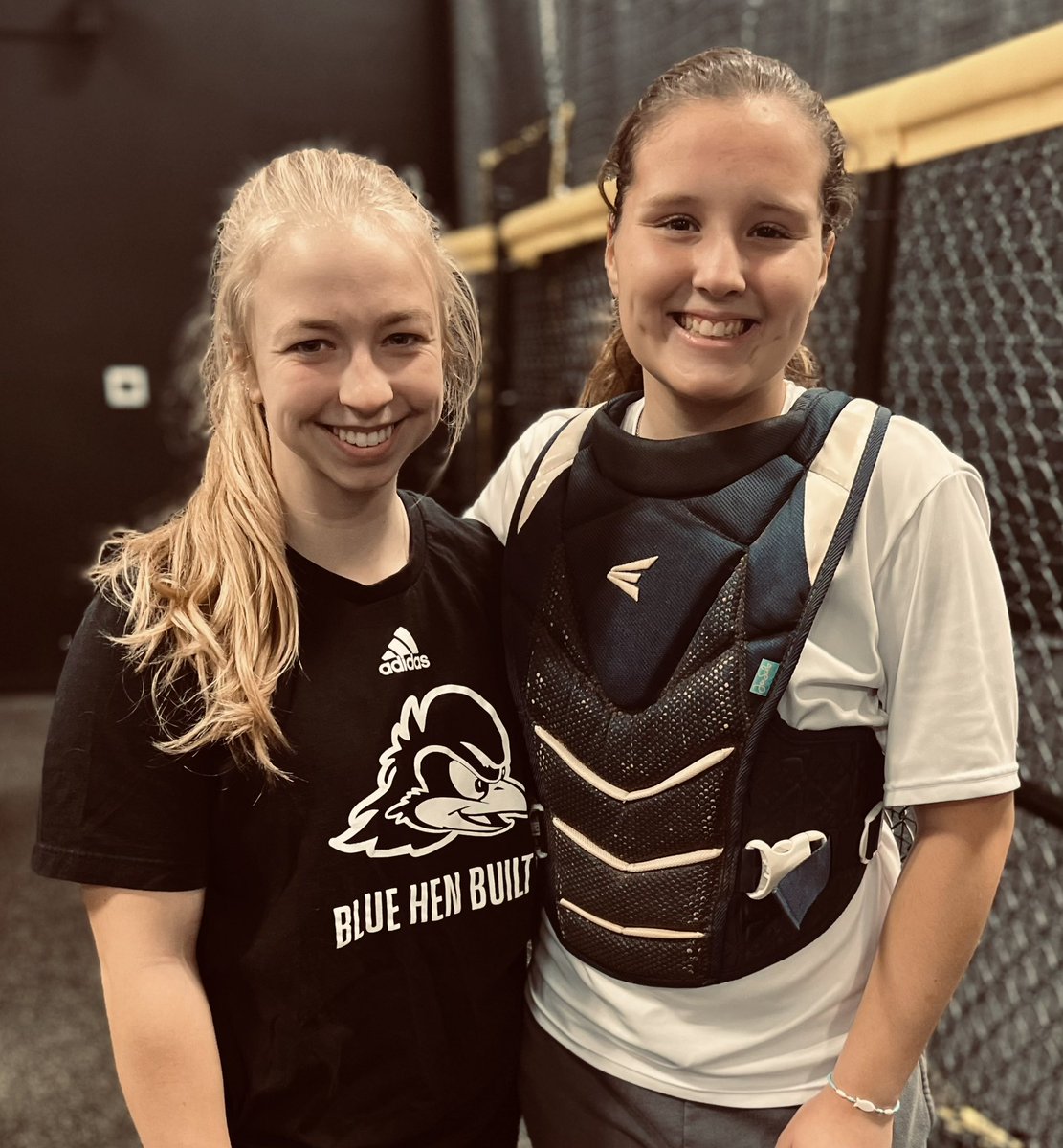 I got to catch @Delaware_SB stud @MorganHess18 today to get in some work before the holiday season!! Let’s GO!! 💪🥎🔥🎄 @llgwools @Org_LLG