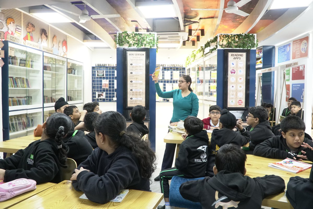 chitkara_school's tweet photo. Chitkara International School organises an interactive and riveting session on "How to Identify Genres of Books" for the dynamic Chitkarians of Grade 4
-
#CIS #Libraryactivity #learning #knowledge #Books #BookGenres #BooksIdentification #Studentactivity https://t.co/Y7aq9ecwHB