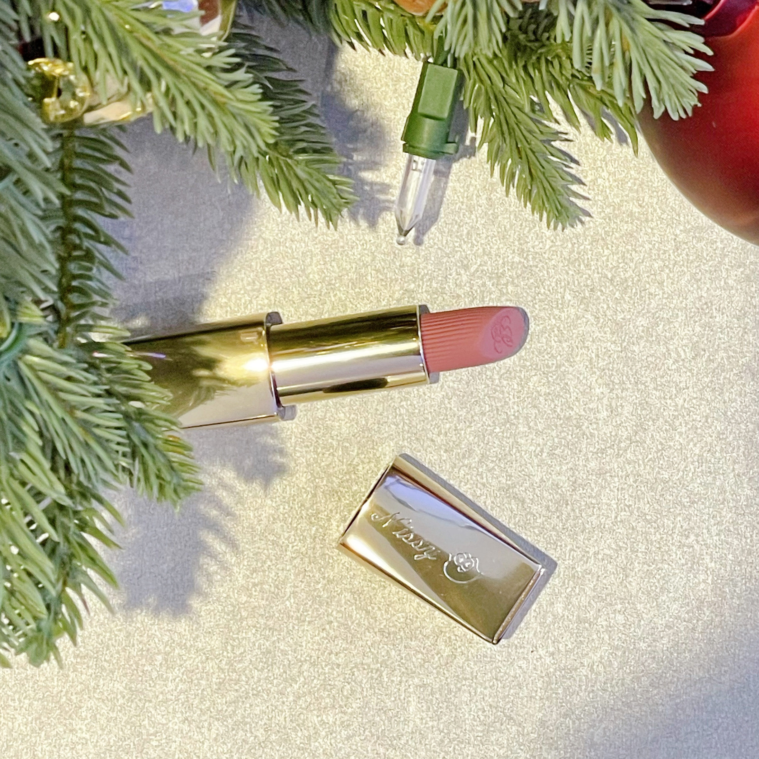 Lippy - Hledat / X