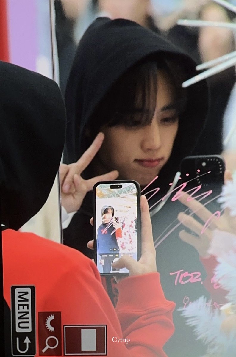 Cyrup_sw's tweet photo. 231224
믕믕이 거울셀카 찍어 🥹

#더보이즈 #THEBOYZ
#선우 #SUNWOO https://t.co/ayHSSwsCNR