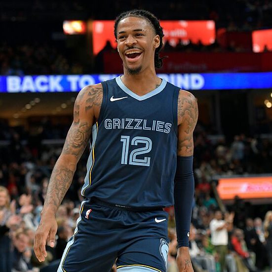 LegionHoops's tweet photo. Desmond Bane:            Ja Morant:

37 points                          30 points
6 rebounds                      11 assists 
6 assists                           6 rebounds

Grizzlies have now won 3 straight 🔥 https://t.co/BNEvYYjqiL
