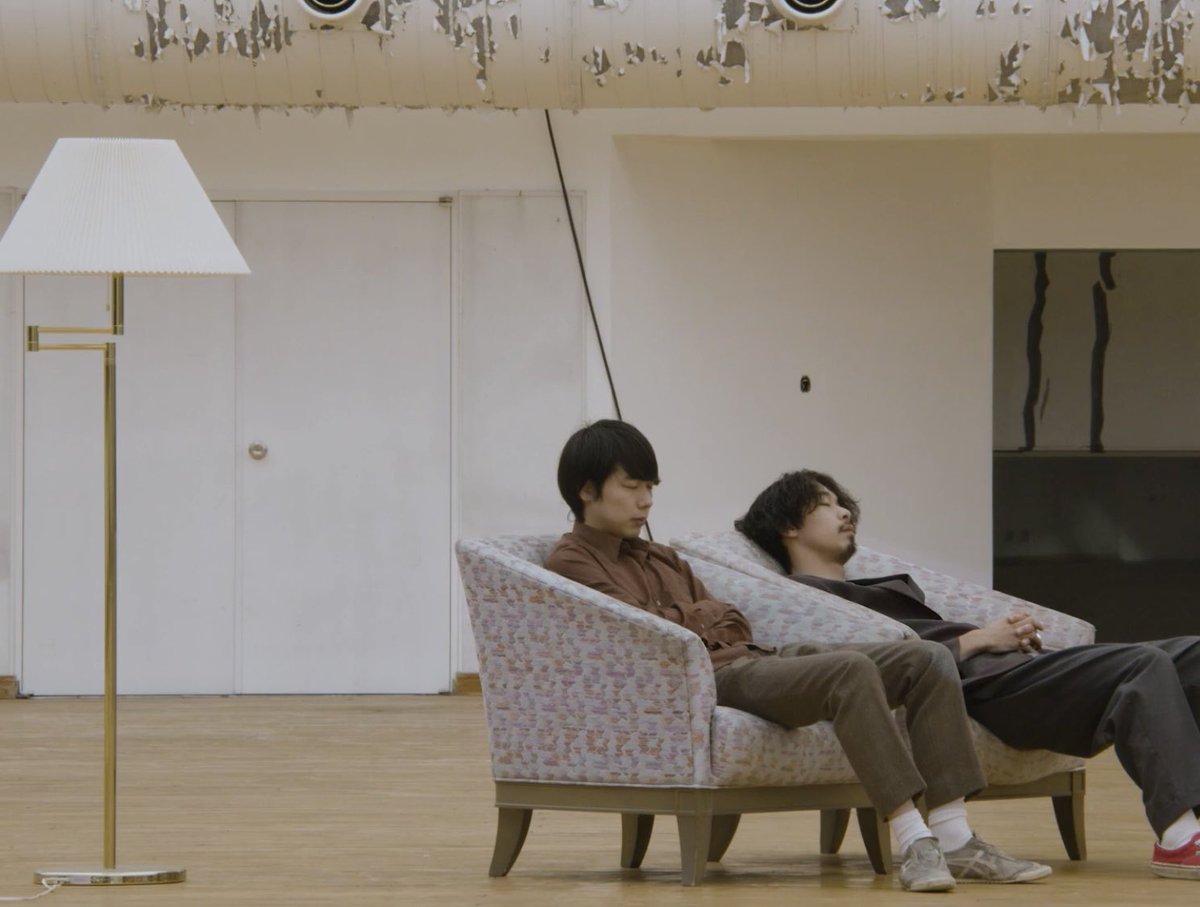 super_co_ol's tweet photo. ／
📢お知らせ① MV公開
＼

「軌道体」

2ndアルバム『コスモリズム』から、「軌道体」のMVを公開しました。
軌道体はシングル、アルバムと出してきましたがMVもリリースです。楽曲に負けず劣らずナイスなのでぜひチェックお願いします🆒

🎥YouTube
https://t.co/nHhQBDnLu6 https://t.co/QNUtvcNrmT
