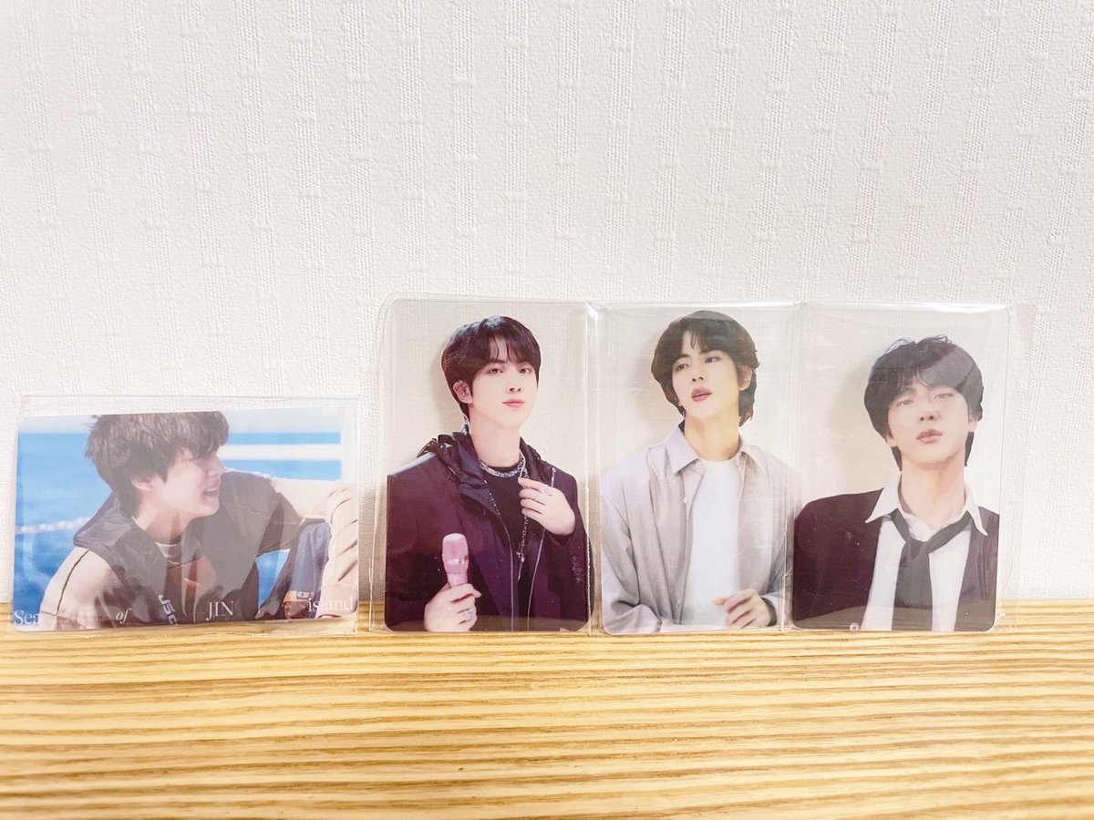 🎄Happy holidays🎄
年内最後のソンムル企画

🐹チャムチTシャツ
🐹ウット君Tシャツ
🐹パスケース
🐹フチコ
🐹アクリルスタンド(ランダム)
🐹クリアフォトカード
&amp; more 

沢山のジン君をスペシャルBOXにして
1名様に🎁

ジニ・パントリー(@jinnie_vault)さん
ありがとうございます✨

応募はリプ欄へ