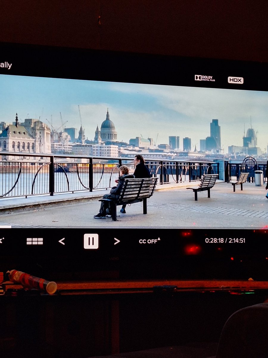 IAmMyOwnMusical's tweet photo. Hey @FB_BMB remember when you helped us find this #LoveActually location? You're the best and I adore you ❤️ https://t.co/h6VV6sUDsF