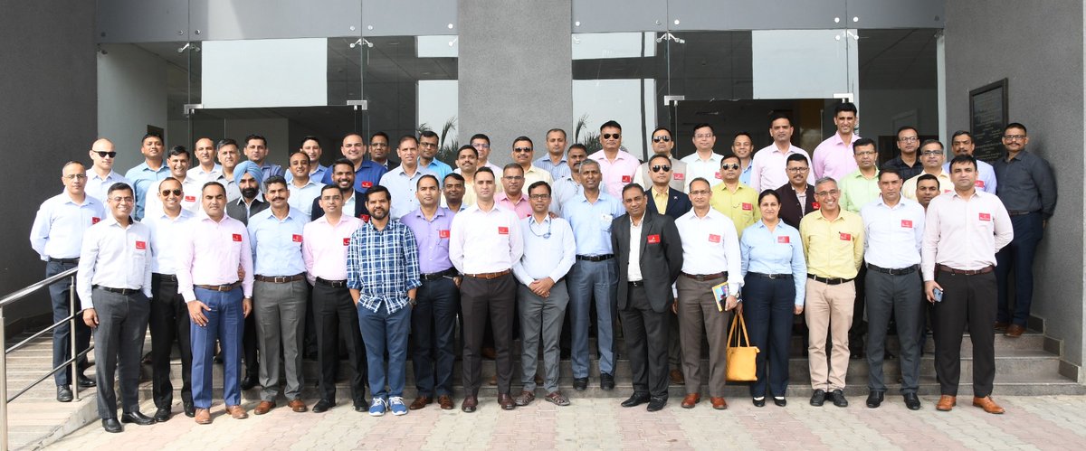 HQ_IDS_India's tweet image. As part of ongoing Space Symposium, officers from #CDM_IDS visited numerous establishments including #DRDO, #Hexagon Geo Systems, @DhruvaSpace and  @incoispfz to acquire a 360 deg perspective of activities related to military space applications.
#FutureLeaders of…