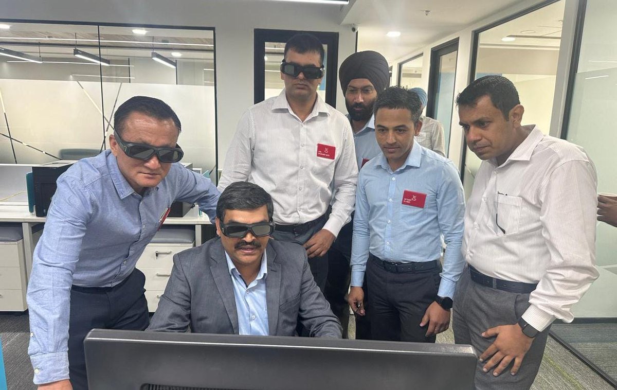 HQ_IDS_India's tweet image. As part of ongoing Space Symposium, officers from #CDM_IDS visited numerous establishments including #DRDO, #Hexagon Geo Systems, @DhruvaSpace and  @incoispfz to acquire a 360 deg perspective of activities related to military space applications.
#FutureLeaders of…