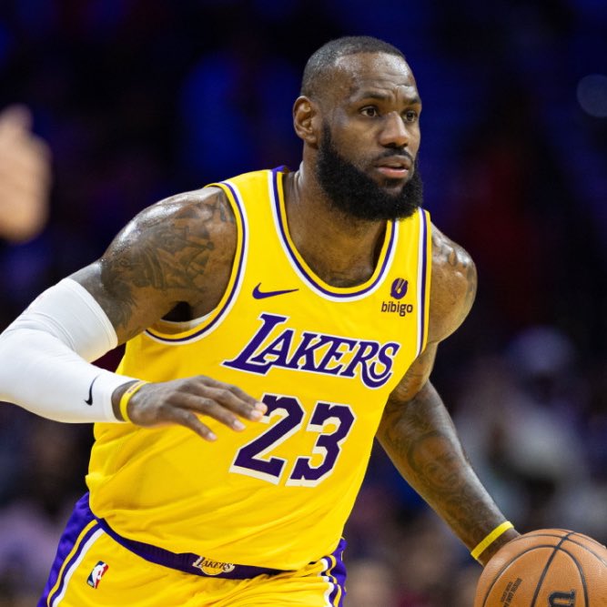 LEBRON MF JAMES:

40 POINTS
7 REBOUNDS
7 ASSISTS
5/5 3PM (!!!)
13/20 FGM

CAN’T STOP THE KING. 🤯