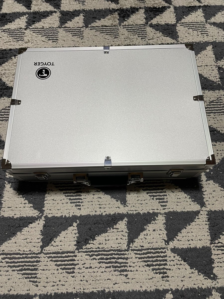 yakumomurakumo's tweet photo. 買ってしまった。CEOストレージ
仕切り板を好きなところに動かせるので、ある程度の取り出しやすさを考えたカード収納幅にできるのが非常に良い!
1個だけの購入だけど複数買いも検討。
#CEO_Storage https://t.co/aA7ziPyAOe