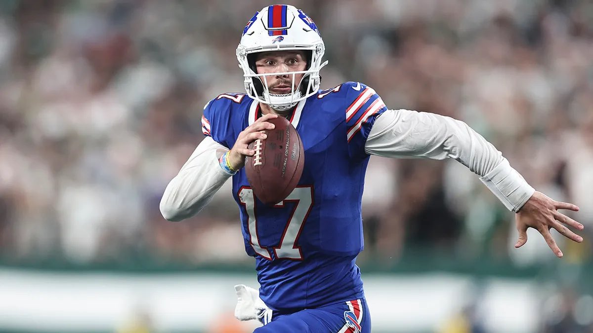 MLFootball's tweet photo. HISTORY: #Bills QB Josh Allen is the first player in #NFL history with four consecutive 40 total TD seasons.

🤯🤯🤯 https://t.co/rqbQUzOYp1