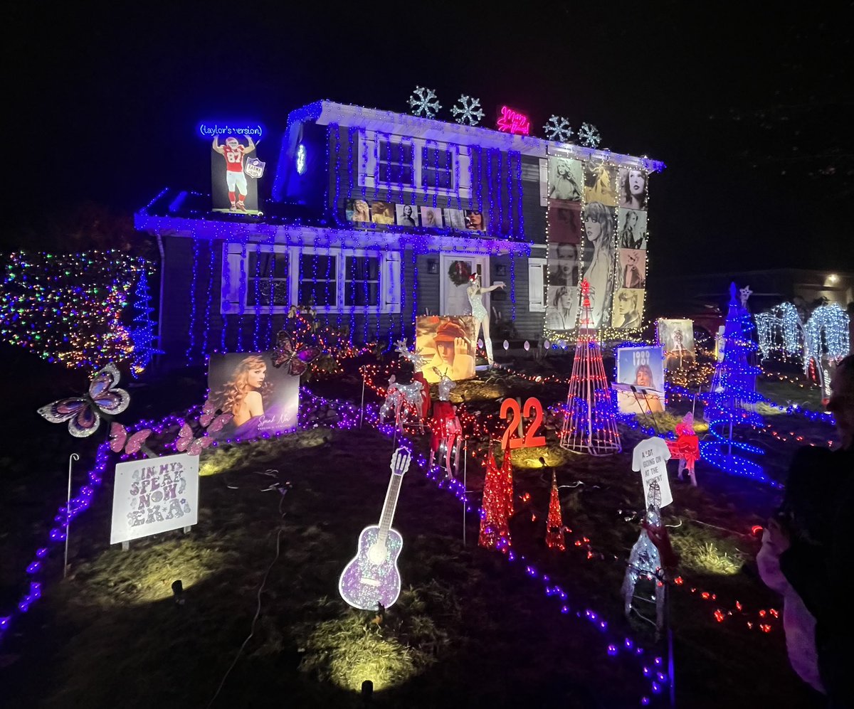 The house lived up to all expectations, and also really glad these aren’t my neighbors #TaylorSwift #ErasTour